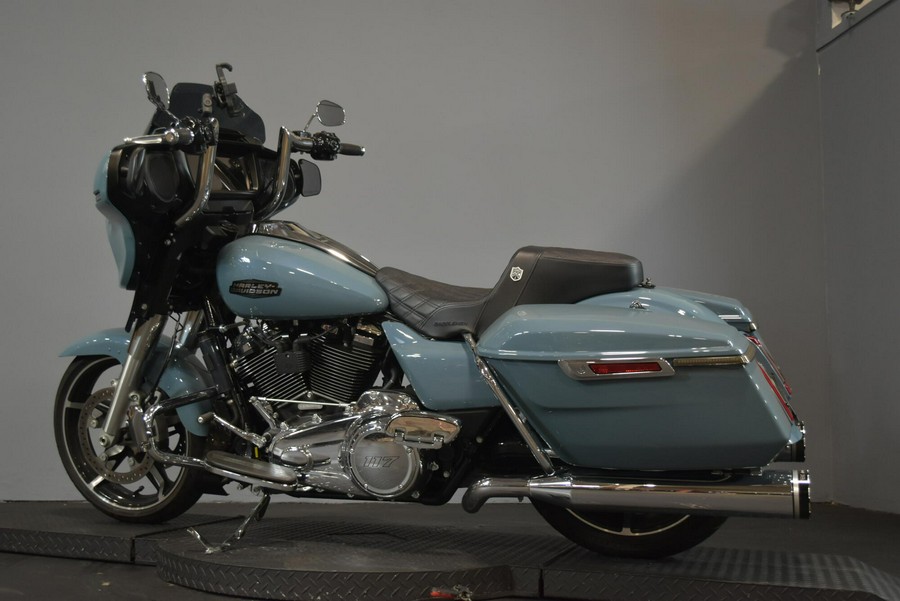 2024 Harley-Davidson Street Glide Sharkskin Blue - Black Finish