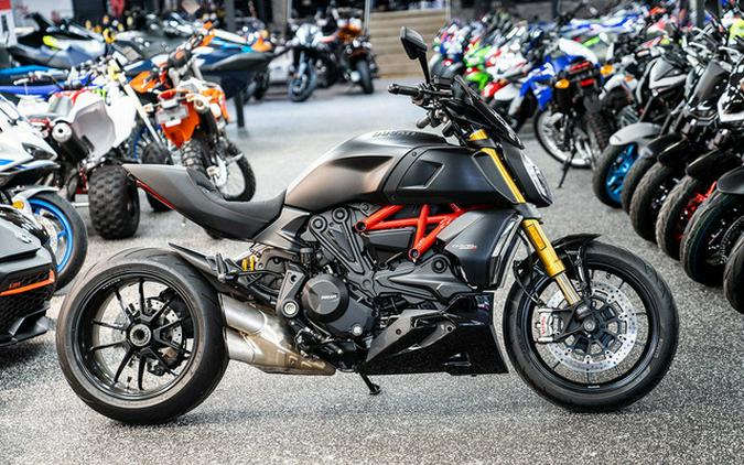 2019 Ducati Diavel 1260 S Dark Stealth