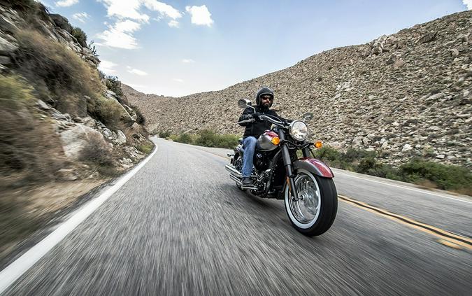 2016 Kawasaki Vulcan 900 Classic