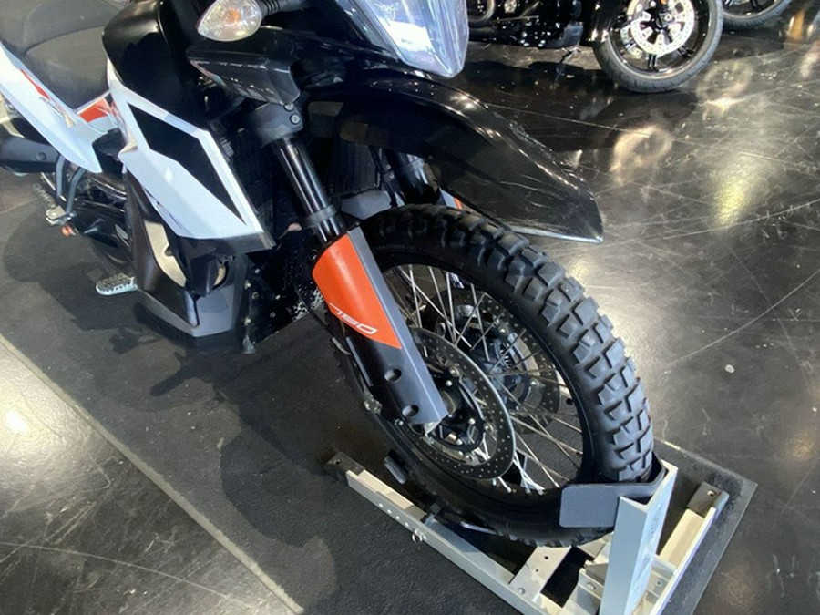 2019 KTM Adventure 790