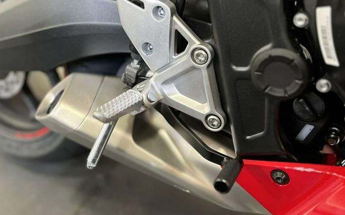 2026 Honda CBR650R E-Clutch