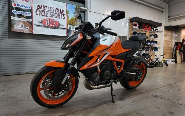2022 KTM Super Duke 1290 R EVO