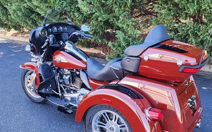 2024 Harley-Davidson® FLHTCUTG - Tri Glide® Ultra