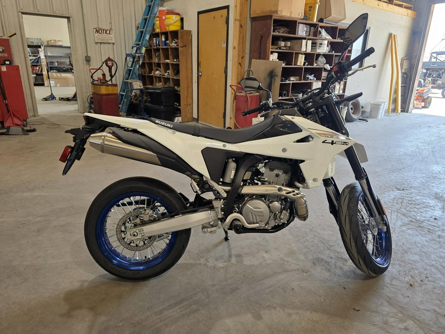 2025 Suzuki DR-Z 4SM Base