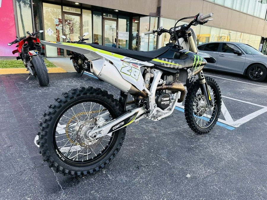 2025 Triumph TF 450-RC Edition Jet Black/Pure White