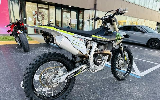 2025 Triumph TF 450-RC Edition Jet Black/Pure White