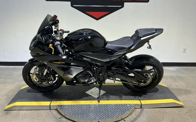 2023 Suzuki GSX-R1000