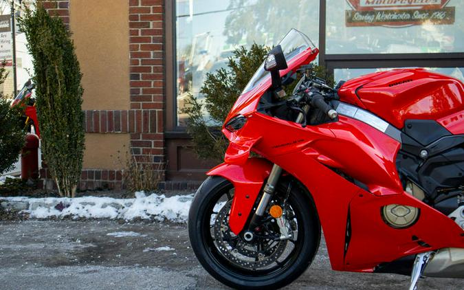 2025 Ducati Panigale V4 Ducati Red