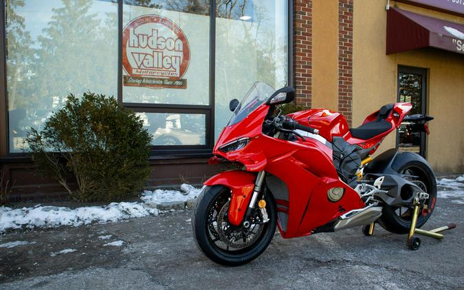 2025 Ducati Panigale V4 Ducati Red
