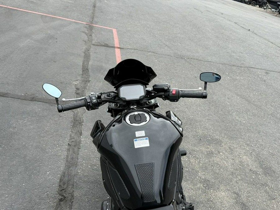 2024 Kawasaki Z900 ABS Candy Persimmon RedEbony