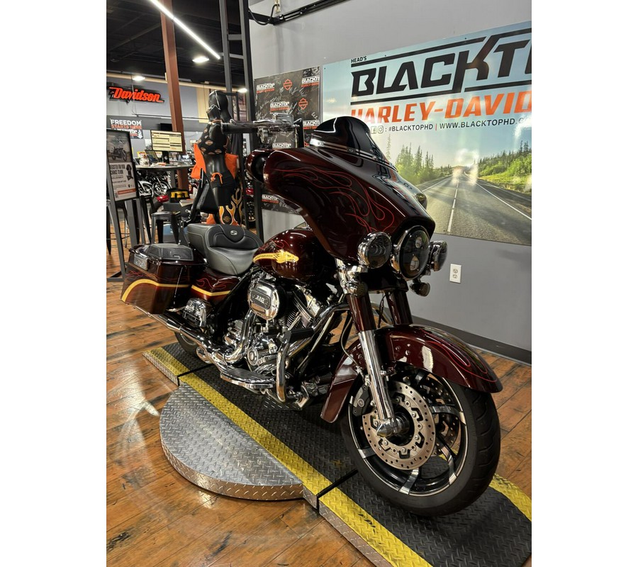 2010 Harley-Davidson CVO Street Glide SPICED RUM