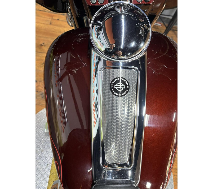 2010 Harley-Davidson CVO Street Glide SPICED RUM