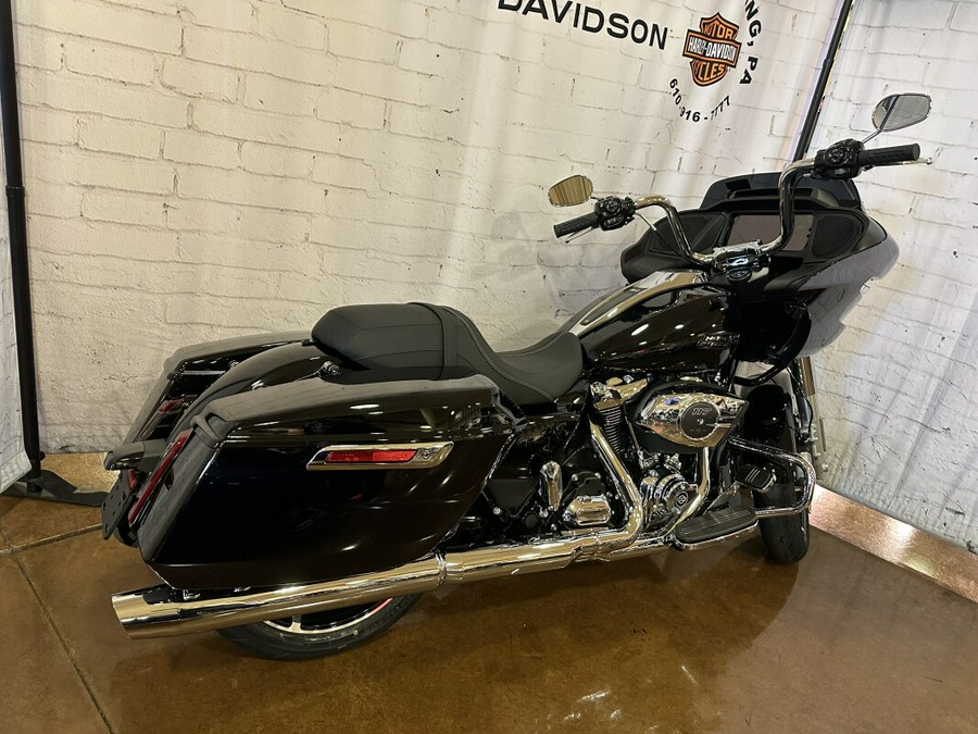 2024 Harley-Davidson Road Glide™ FLTRX 0161030 Vivid Black