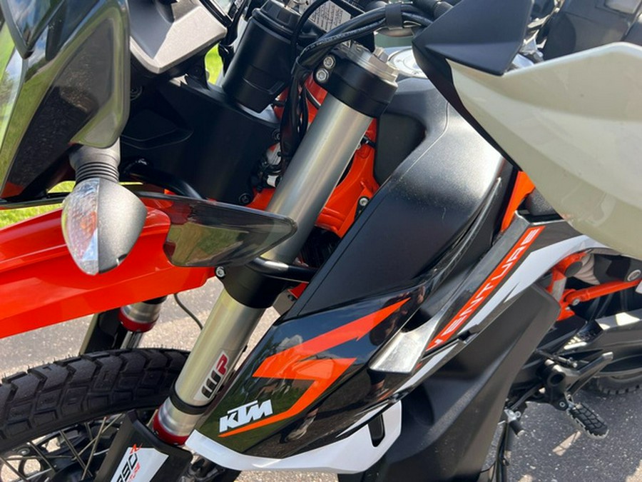 2021 KTM Adventure 890 R