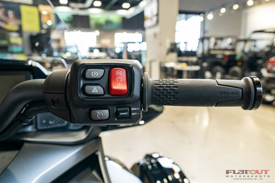 2025 SPYDER F3 LIMITED DARK ED - Can-Am