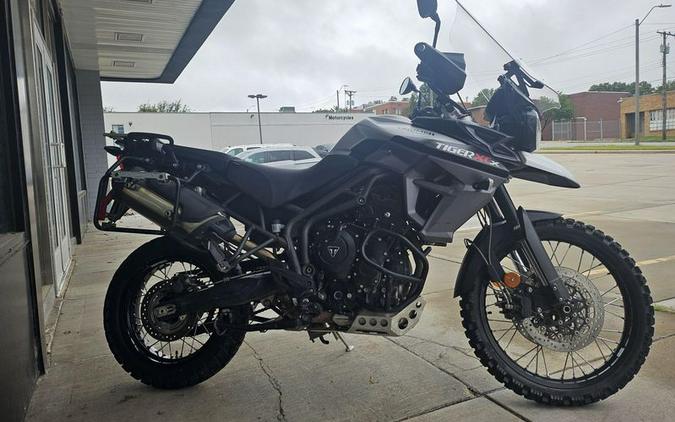 2017 Triumph TIGER 800 XCX