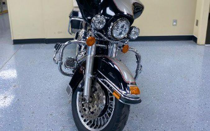 2009 Harley-Davidson® FLHTC