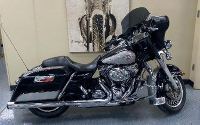 2009 Harley-Davidson® FLHTC