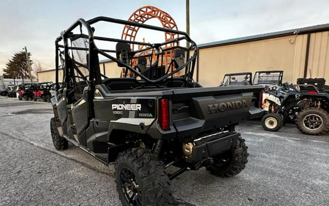2025 Honda® Pioneer 1000-6 Deluxe Crew