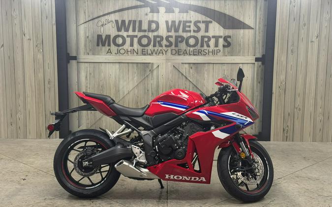 2026 Honda CBR650R E-Clutch