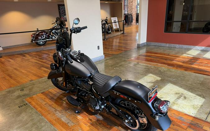 2026 Harley-Davidson® Deadwood™ Black Denim