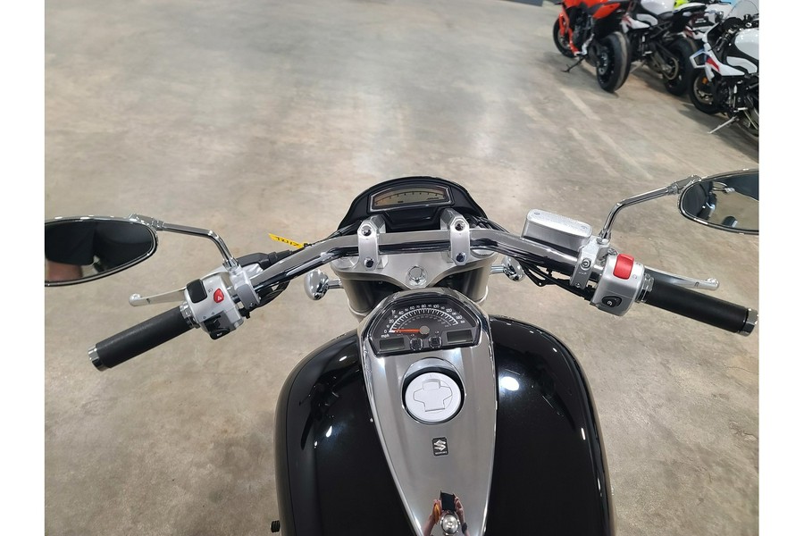 2025 Boulevard M109R - Suzuki