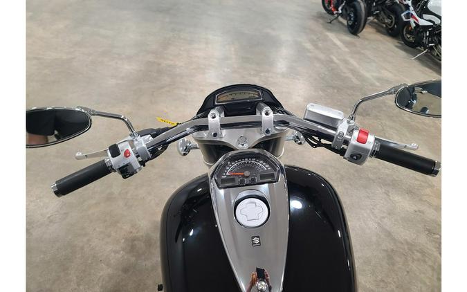 2025 Boulevard M109R - Suzuki