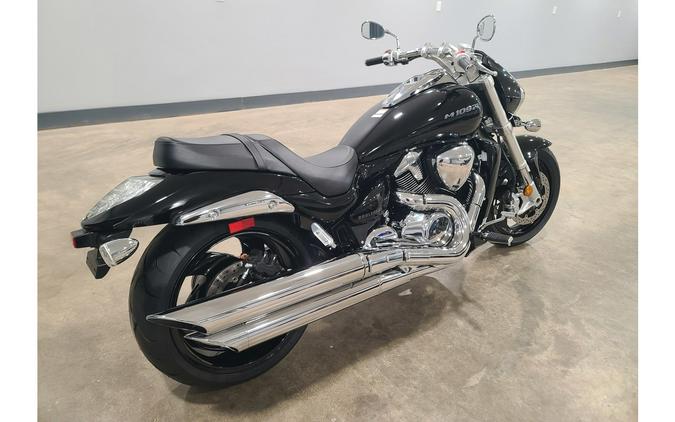 2025 Boulevard M109R - Suzuki