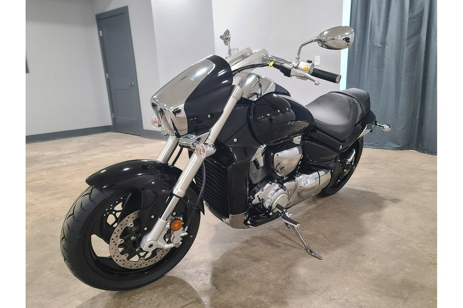 2025 Boulevard M109R - Suzuki