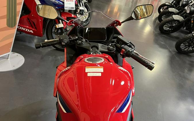 2026 Honda CBR650R E-Clutch