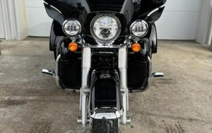 2023 Harley-Davidson® FLHTCUTG - Tri Glide® Ultra