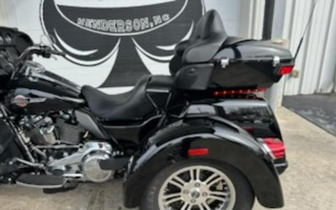 2023 Harley-Davidson® FLHTCUTG - Tri Glide® Ultra