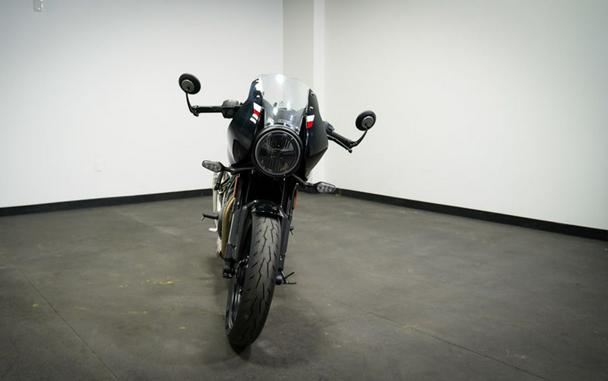 2026 Triumph Thruxton 400 Phantom Black / Aluminium Silver