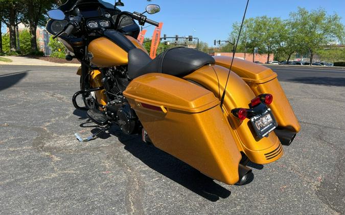 2023 FLTRXS Road Glide® Special in Prospect Gold
