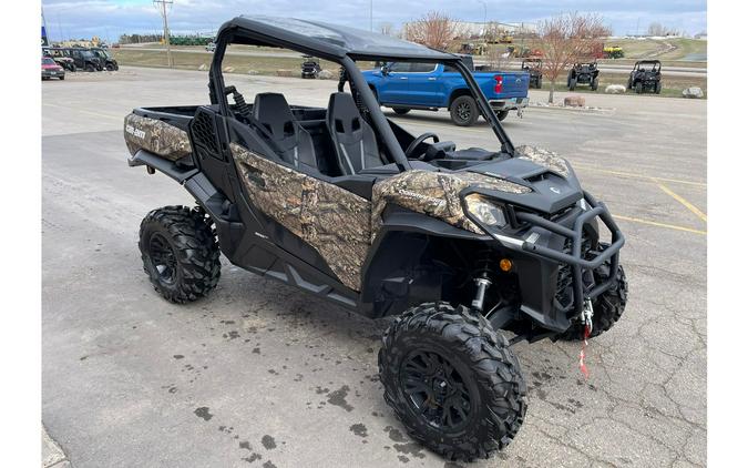 2023 Can-Am SSV COM XT 64 1000R BC 23