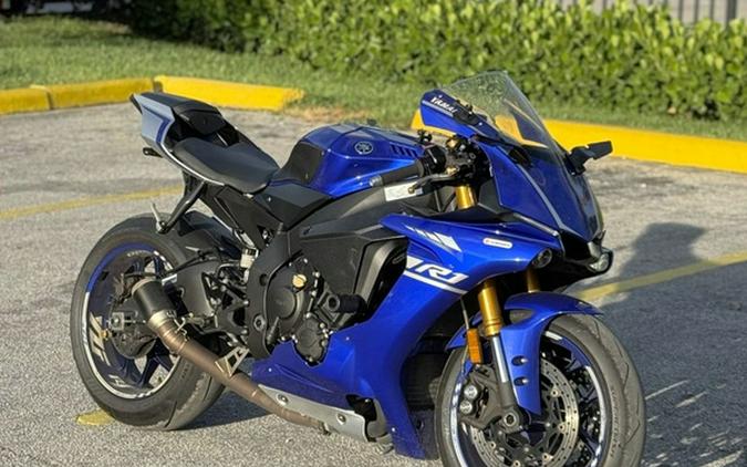 2017 Yamaha YZF-R1 Team Yamaha Blue