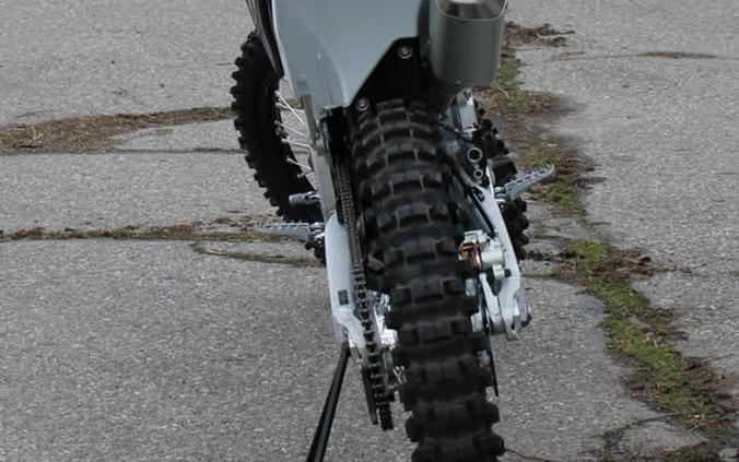 2026 TRIUMPH TF450-X