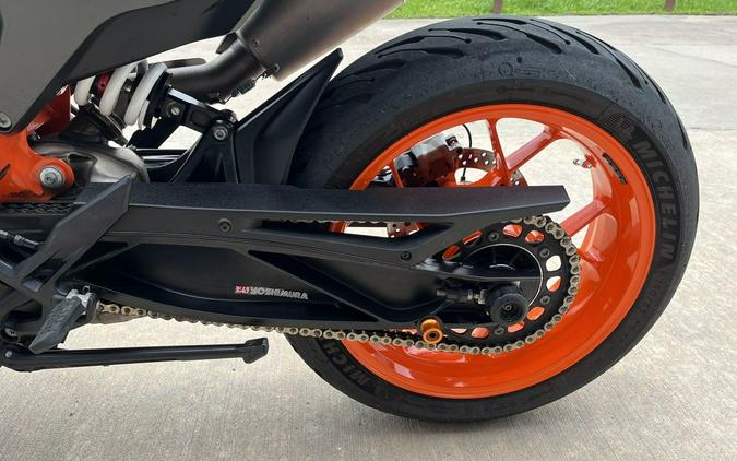 2020 KTM 890 Duke R