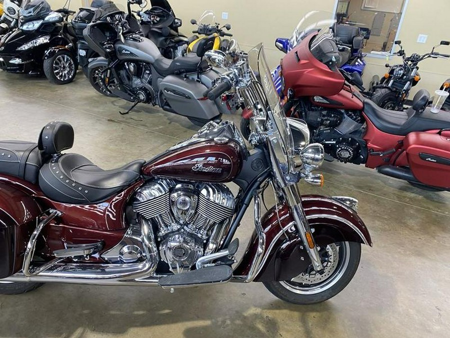 2022 Indian Motorcycle® Springfield® Maroon Metallic/Crimson Metallic