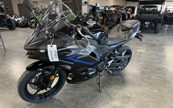2025 Kawasaki Ninja® 500 SE ABS