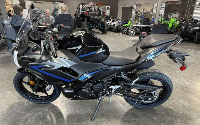 2025 Kawasaki Ninja® 500 SE ABS