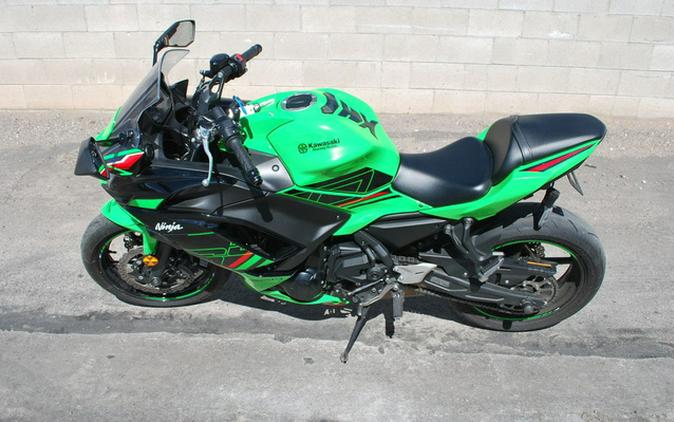 2023 Kawasaki Ninja 650 Metallic Matte Graphenesteel GrayEbony