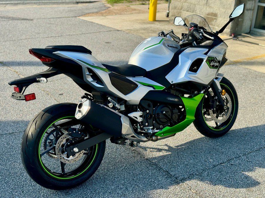 2024 Kawasaki Ninja 7 Hybrid ABS