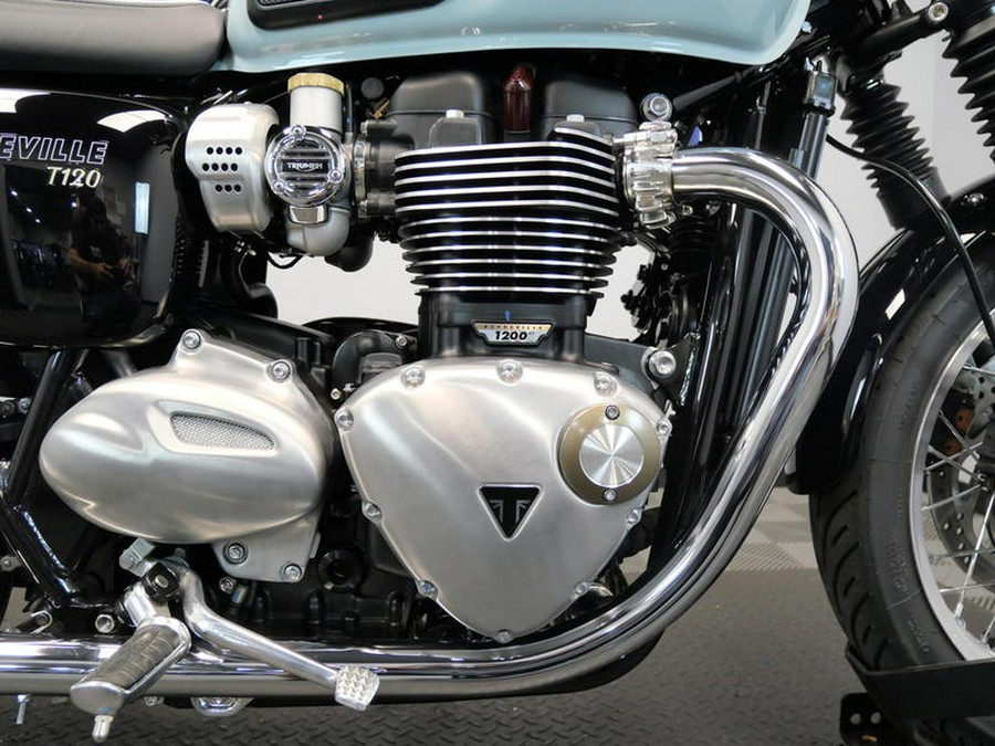 2023 Triumph Bonneville T120 Chrome Edition