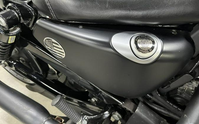 2013 Harley-Davidson Sportster XL883N - Iron 883