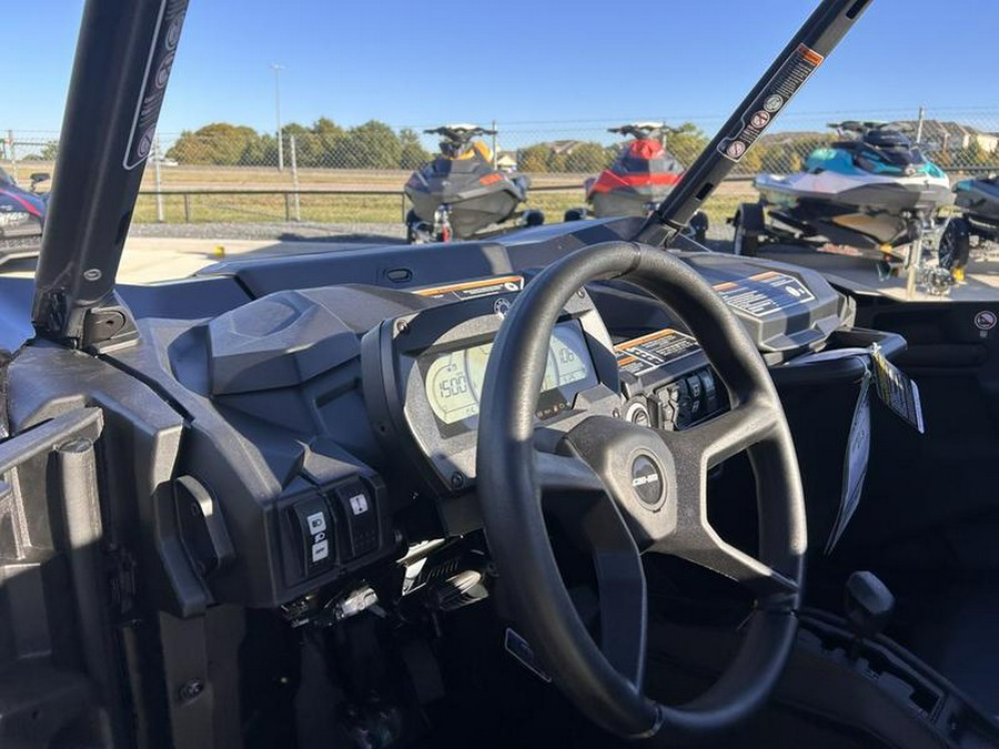 2026 Can-Am® Commander XT 1000R