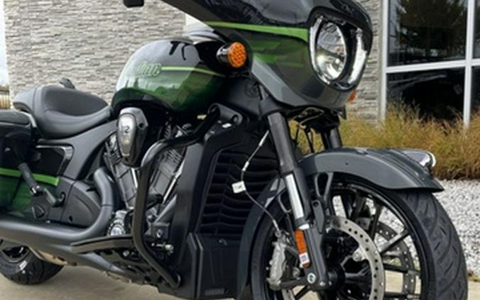 2026 Indian Chieftain Powerplus Dark Horse Signature Series Abyss Metallic / Cypher Gr