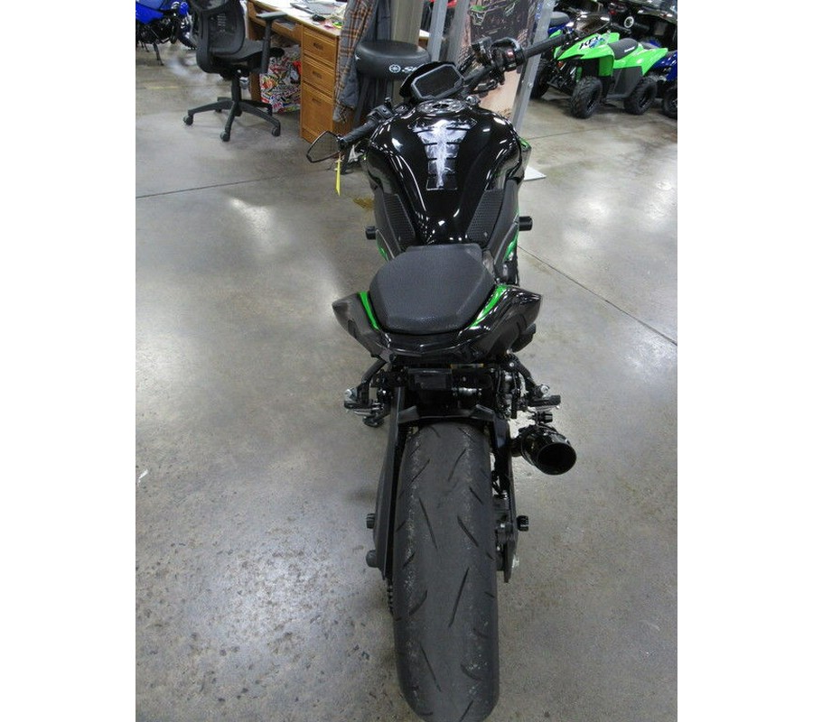 2024 Kawasaki Z900 SE ABS
