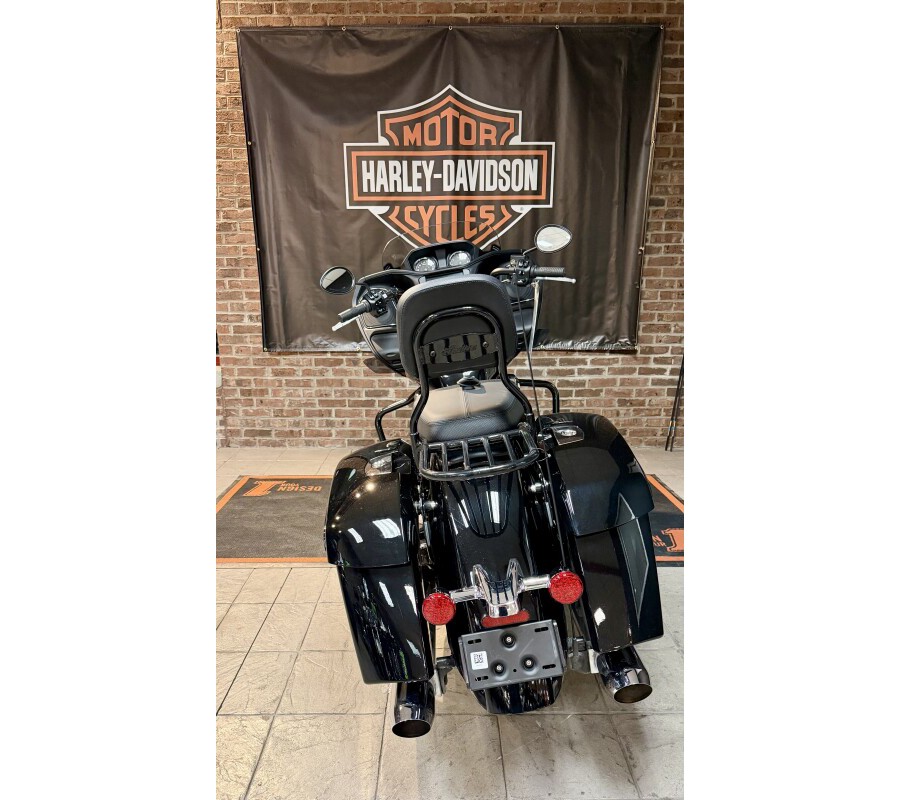 2024 Indian Motorcycle Challenger Dark Horse