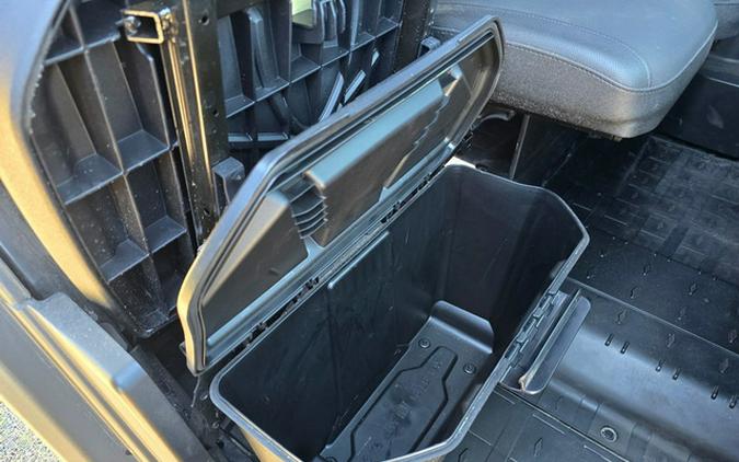 2024 Can-Am Defender MAX Limited HD10